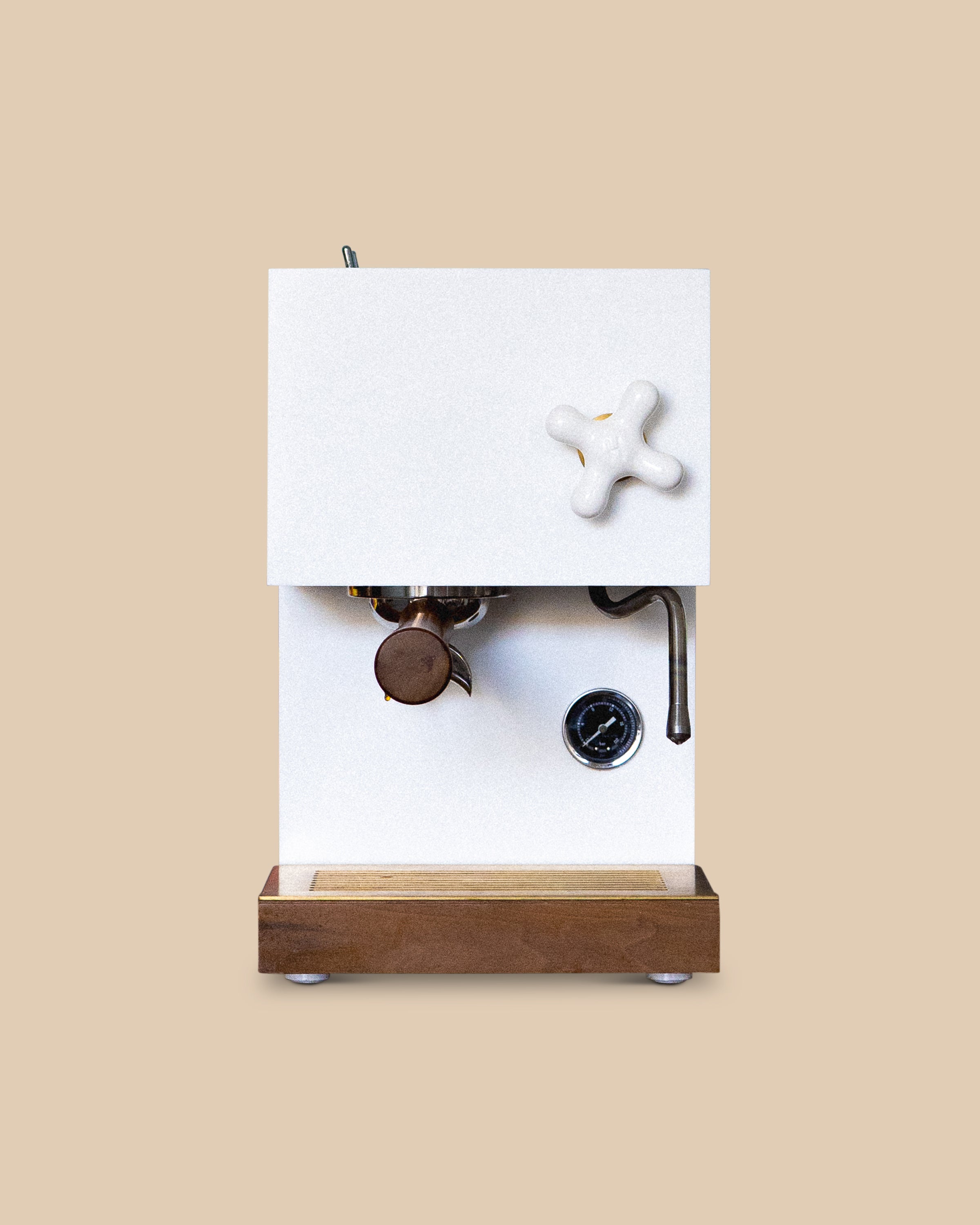 AnZaEspressoMachine_White_life
